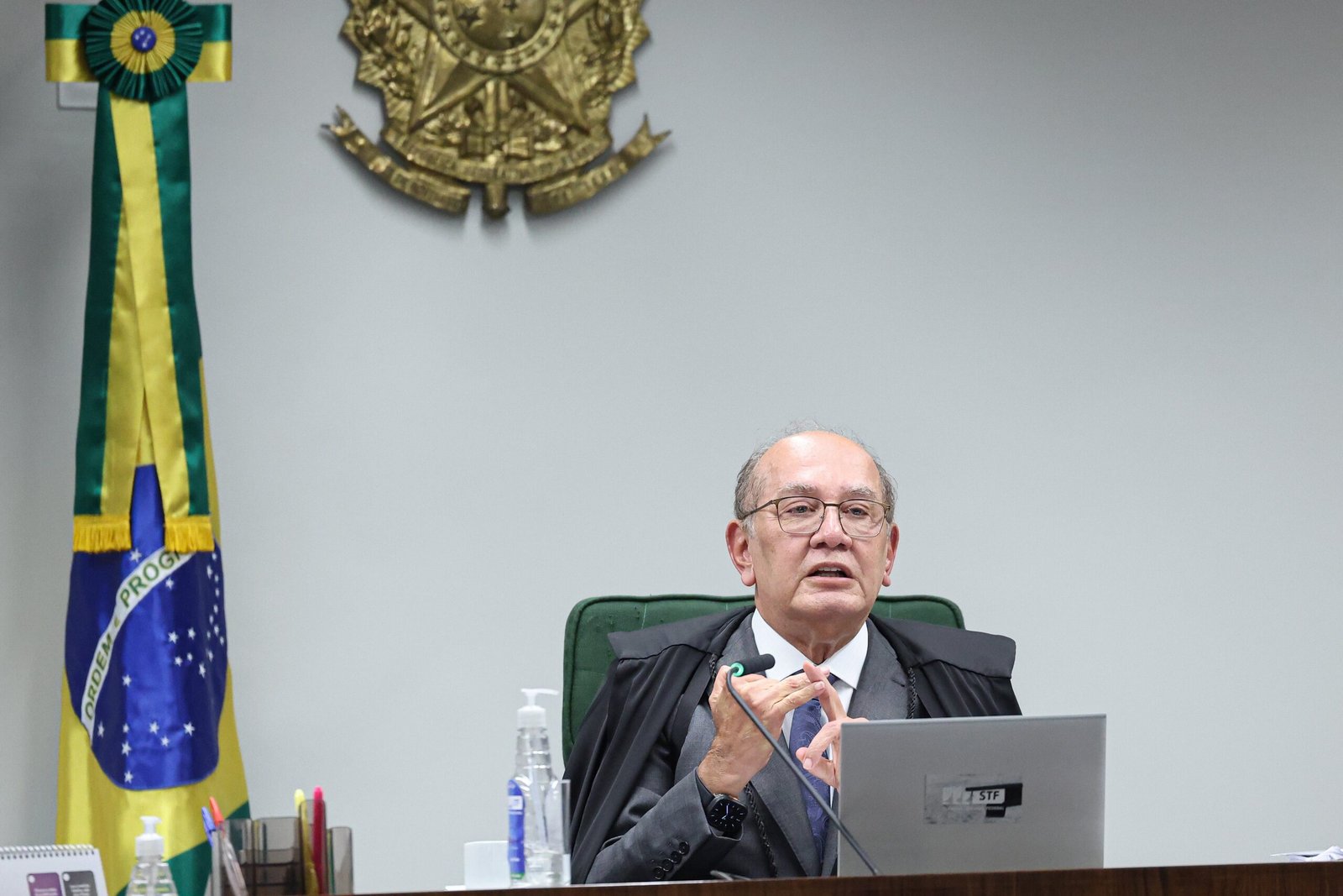 Gilmar Mendes pede cópia integral do celular de Daniel Vorcaro