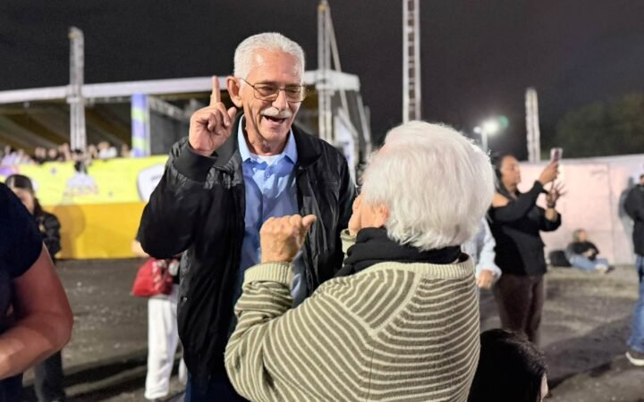Prefeitura de São Gonçalo gasta R$ 2,6 milhões em festa com Belo e Ferrugem